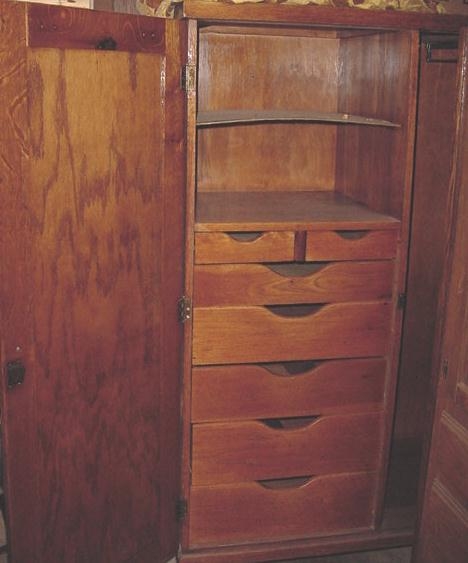 American Oak Wardrobe.JPG