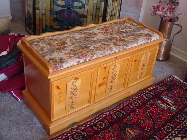 Cedar Hope Chest.JPG