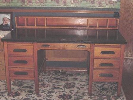 Wonderful Oak Antique Desk.JPG